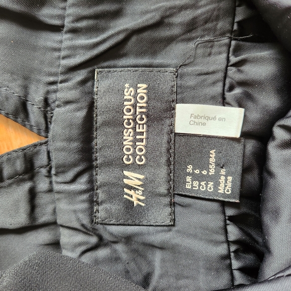 H&M Black Mini Dress with Velvet Floral Details Size 6 - Picture 7 of 8